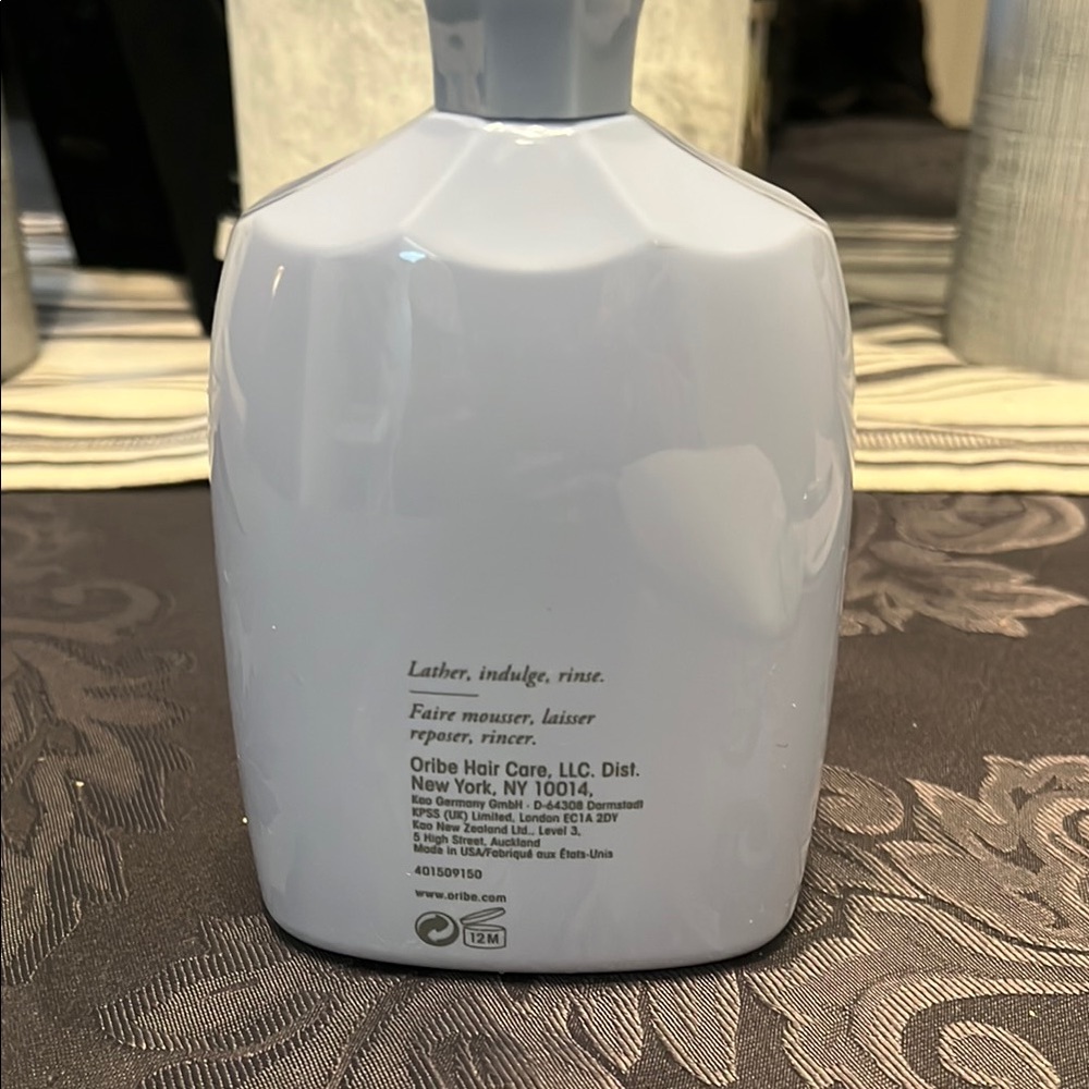 Oribe Run-Through Detangling Shampoo - Picture 3 of 4